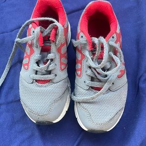 Nike downshifter, gray and red with black Nike symbol